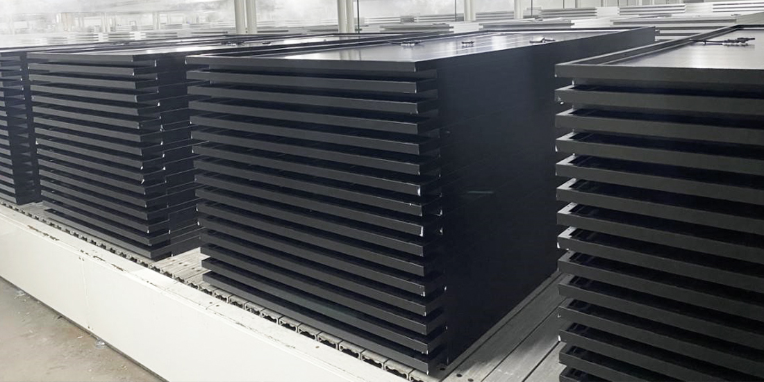 Das 12 -MW -verteilte Photovoltaikprojekt auf dem Dach des Fabrik- und Schlafsaalgebäudes